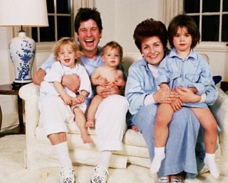 Sharon Osbourne old picture with her three kids