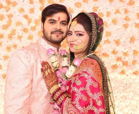Shivani Pandey Kallu with her husband