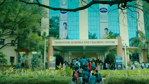 Story of this movie is based on the fight against education privatization