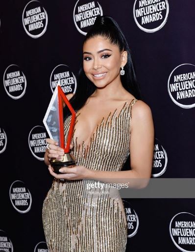 Daisy Marquez won American Influencer Award