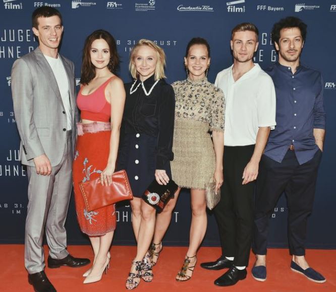 Emilia with co-stars