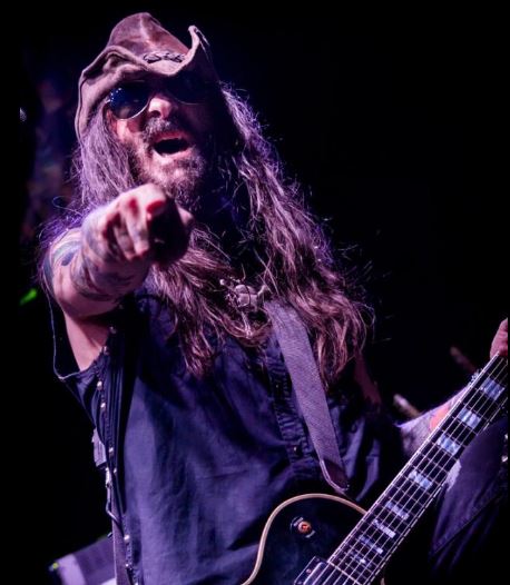 Guitarist Wayne Swinny died at the age of 59