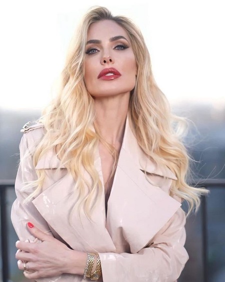 Ilary Blasi wiki