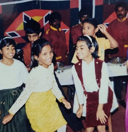 Meenal Sahu childhood picture
