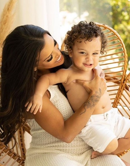 Ramon Dino wife and son