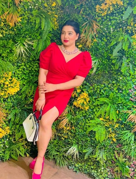 Rekha Mona Sarkar boyfriendv