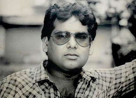 Satish Kaushik during his young age