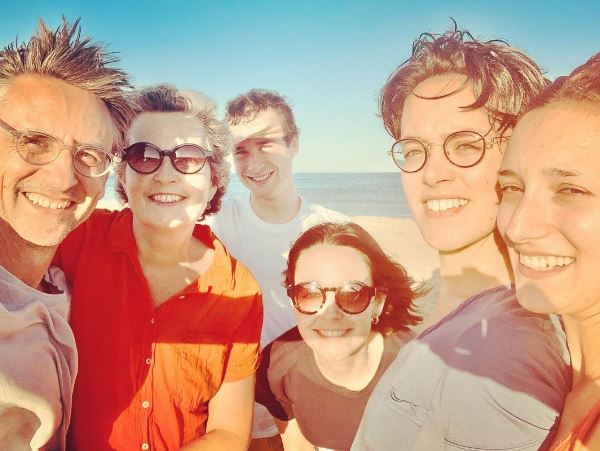 Solen with her family