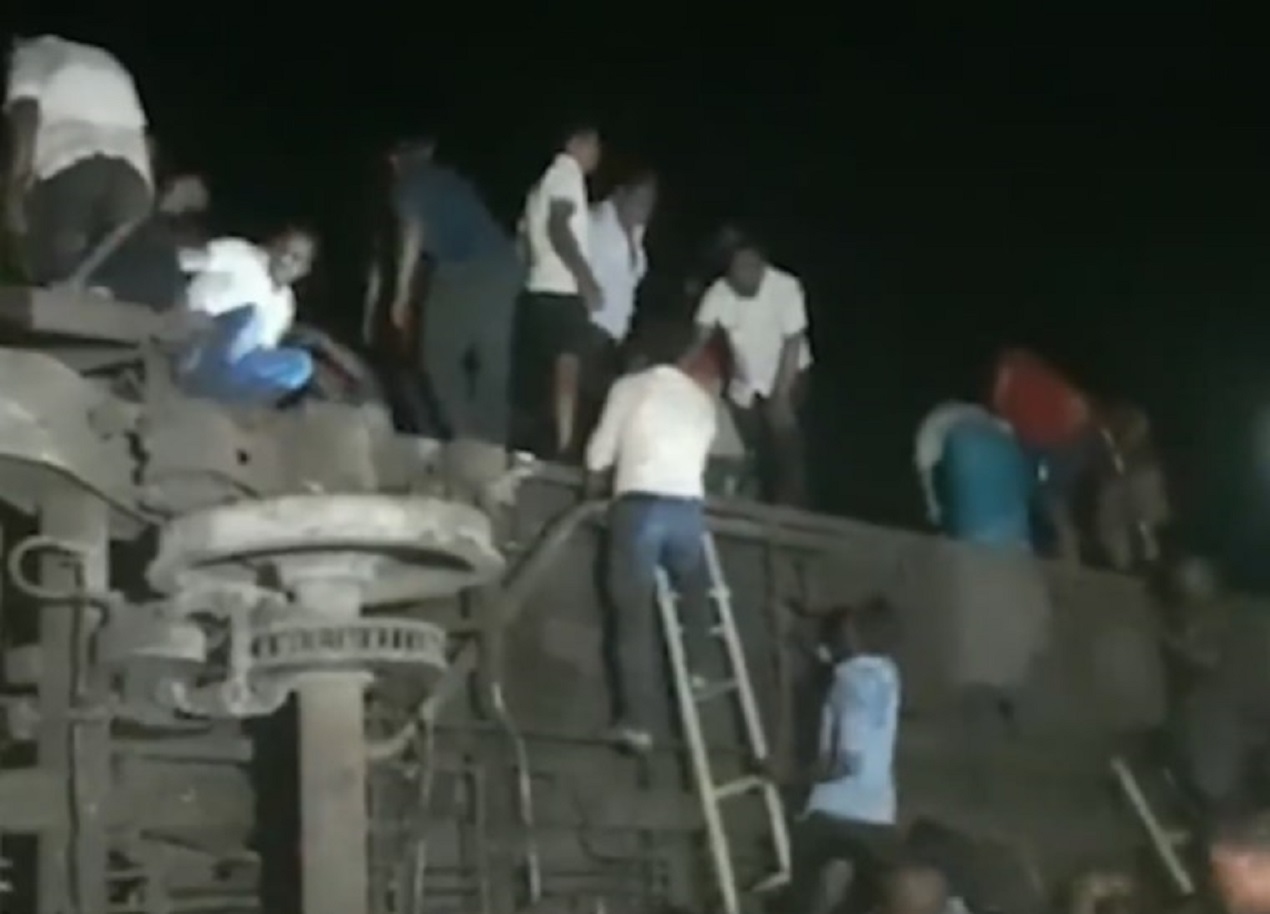 Coromandel Express Derails near Bahanaga Station in Balasore, Odisha