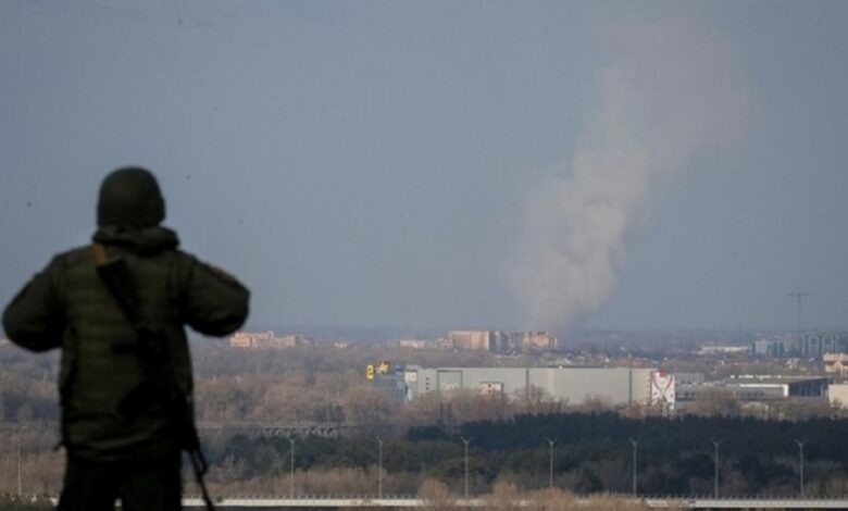 One dead, eight wounded as Russia Attacks Kherson in Violation of Ceasefire Agreement