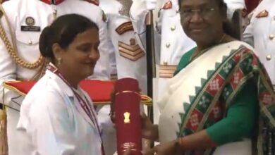 President Droupadi Murmu presents the National Florence Nightingale Awards 2022 & 2023 to Nurses, at Rashtrapati Bhavan