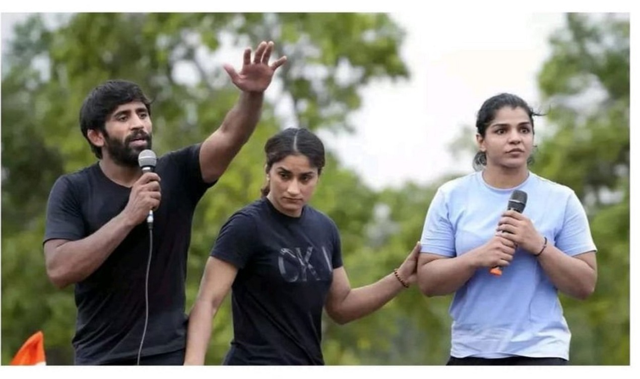 Sakshi Malik & Bajrang Punia Join their Railway Duties After Meeting Amit Shah