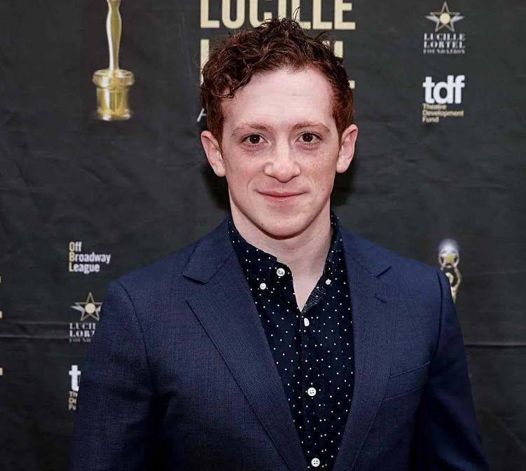 A photo of Ethan Slater