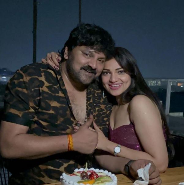 Ashwini Sree with her friend