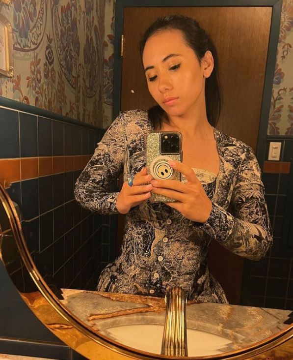 Chloe Mendel biodata