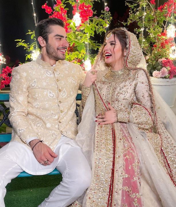 Dananeer Mobeen's wedding pictures for the TV set