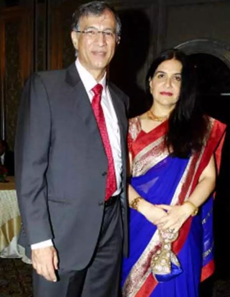 Darshan Hiranandani's Parents Niranjan Hiranandani and Kamal Hiranandani