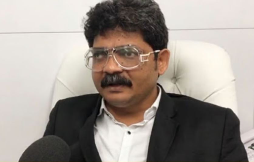 Gunaratna Sadavarte is a lawyer
