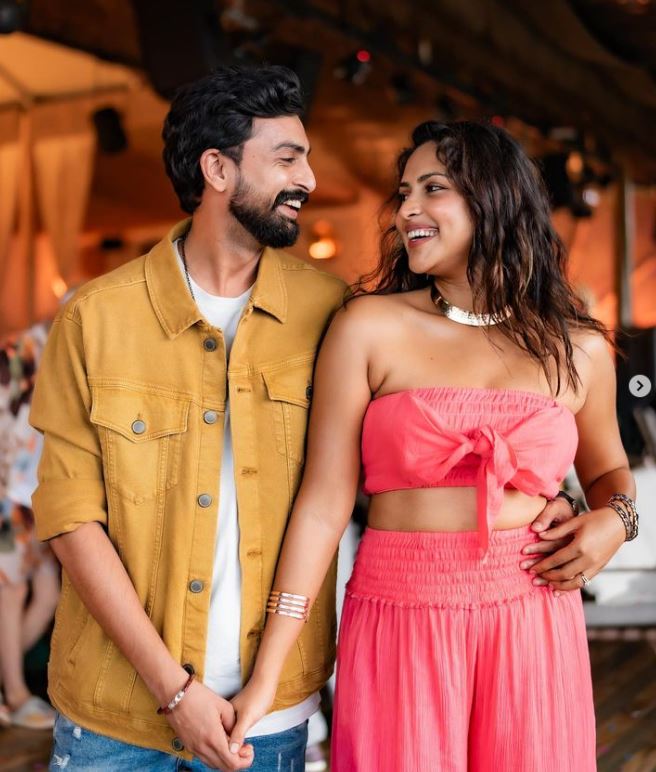 Jagat Desai got engaged to Amala Paul