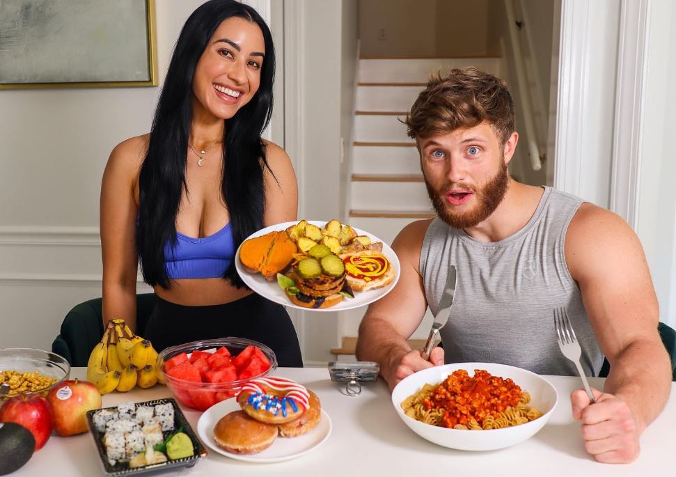 jeff-nippard-height-weight-age-wiki-girlfriend-family-program