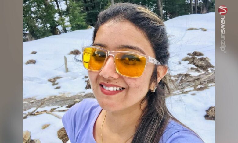 Komal Saklani