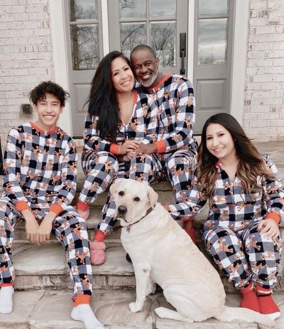 Leilani Malia Mendoza and her family