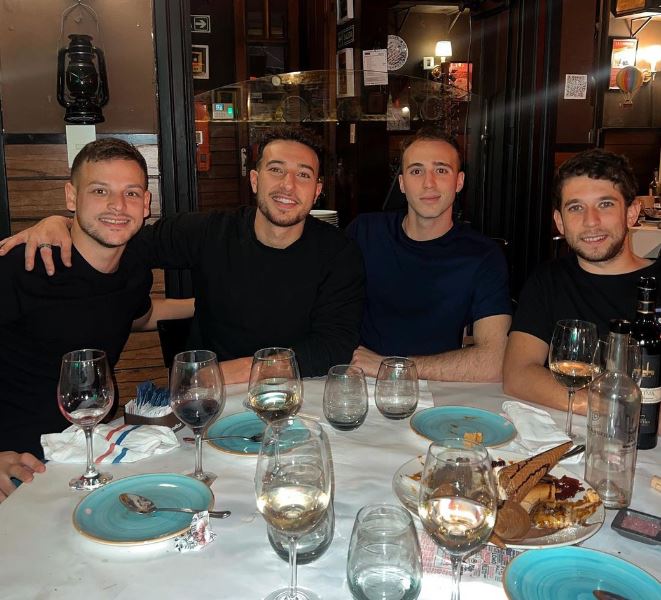 Martín Salwe and his friends