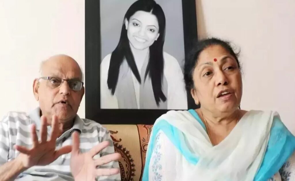 Soumya's Parents Madhavi Vishwanathan and MK Vishwanathan
