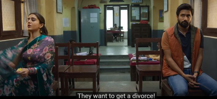 Zara Hatke Zara Bachke Review