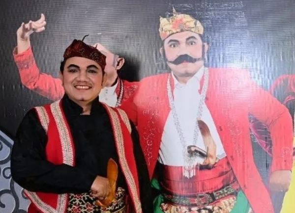 Achsanul Qosasi biodata