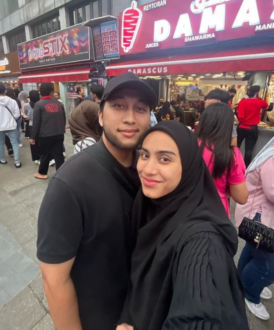 Aisyah Hijanah and her husband Alif Teega