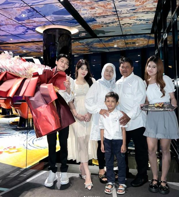 Andre Setyawan with his family