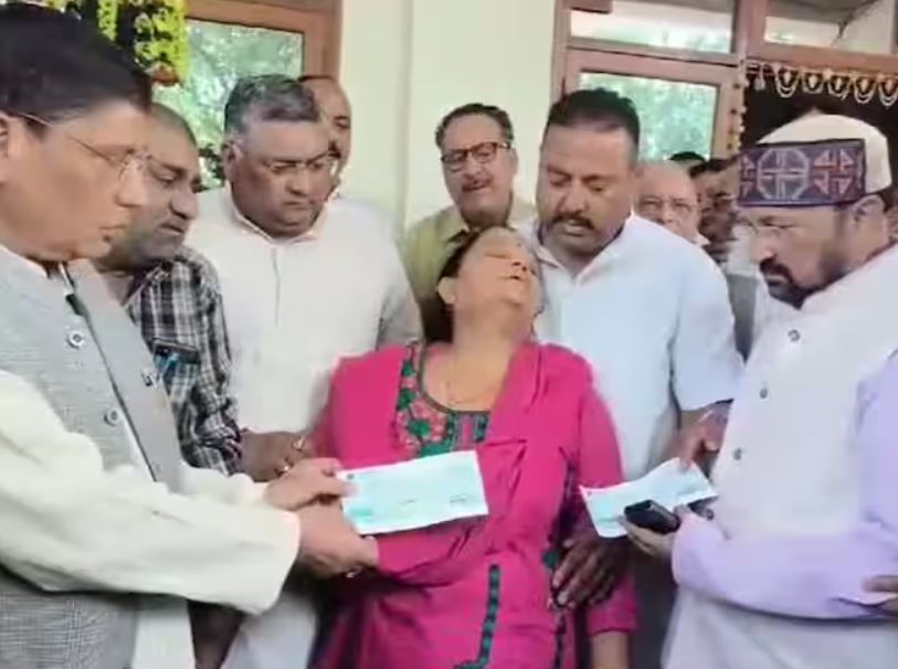 Captain Shubham Gupta's Parents