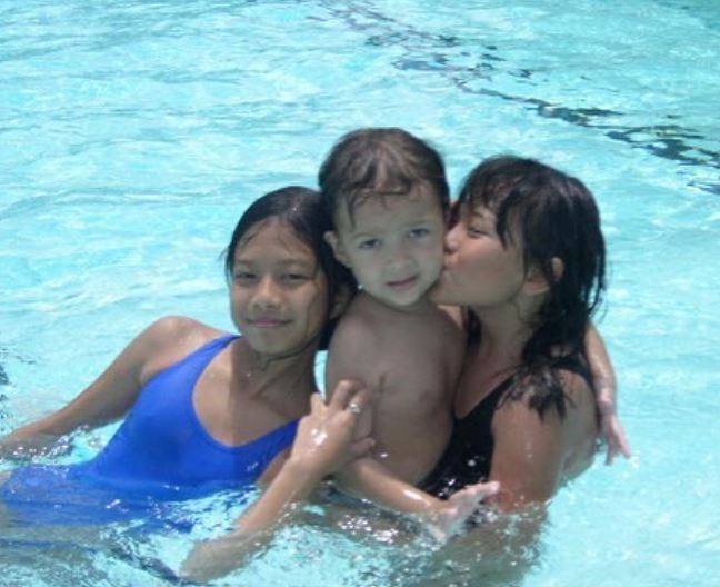 Childhood photo of Abraham with his sisters