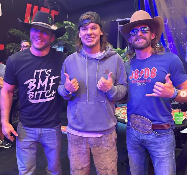 Dale Brisby with friends