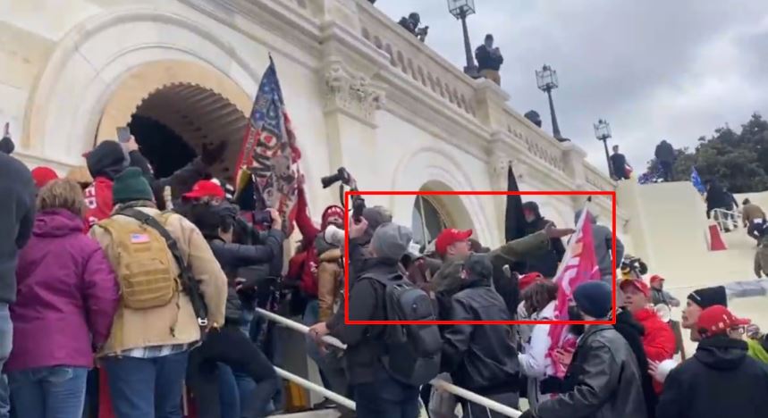 Federico Klein in capital riot