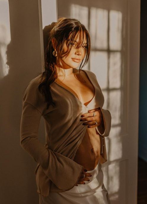Giannina Gibelli is expecting a baby