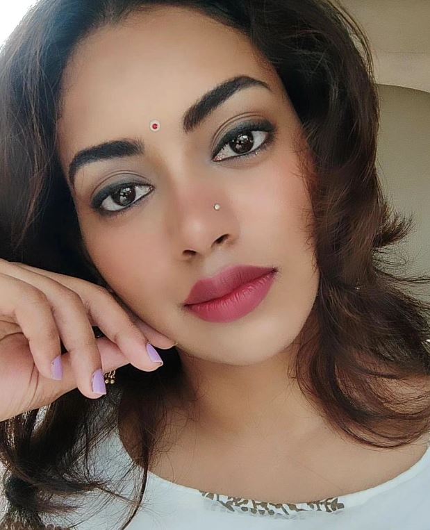 Kamakshi Bhaskarla biography