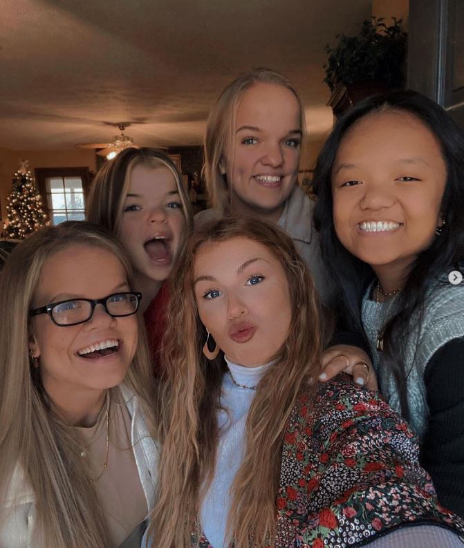Elizabeth Johnston with her friends