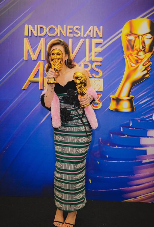 Mawar De Jongh awards