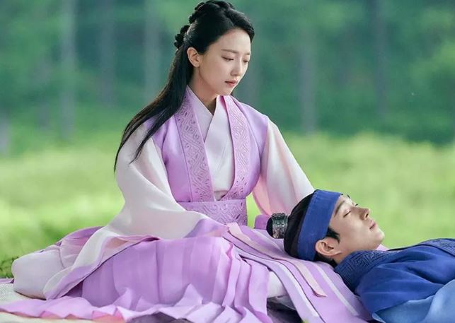 Moon in the Day Episode 7 & 8 spoiler
