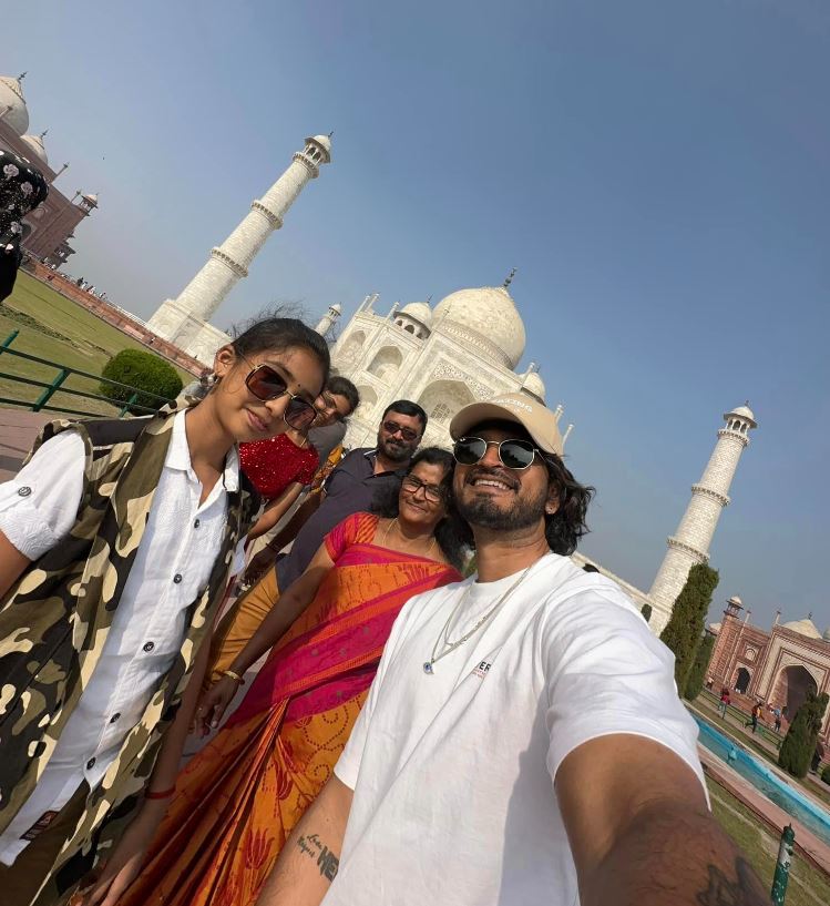 RJ Bravo with his family