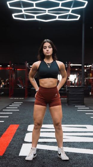 Sara Saffari workkout