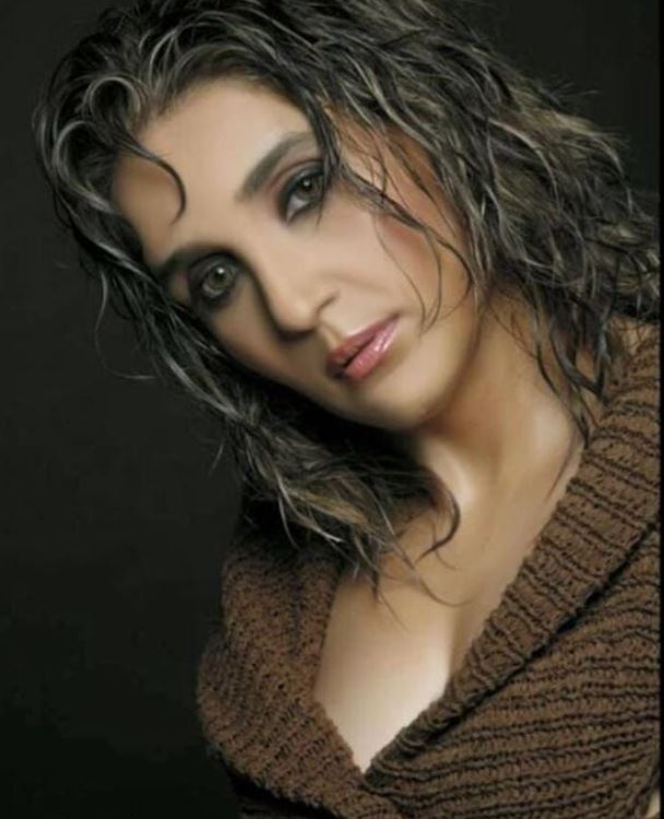 Sonika Gill is a former actress