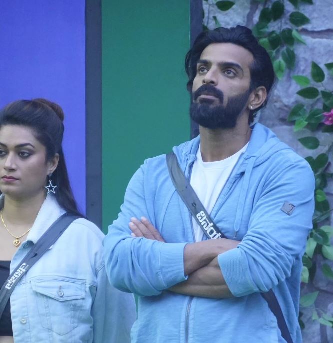 Vinay Gowda appeared in Bigg Boss 10
