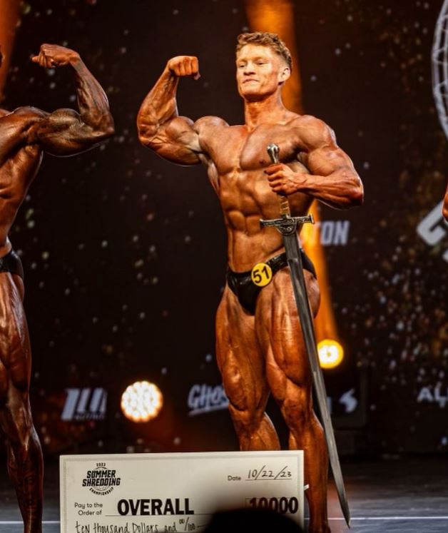 Anton Ratushnyi bio