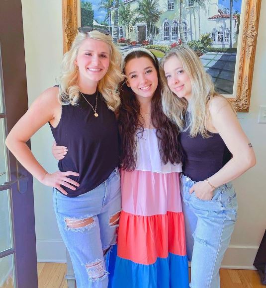 Baylen Dupree with her friends