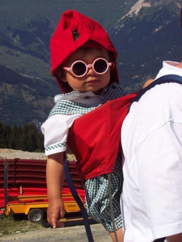 Childhood photo of Eve Gilles
