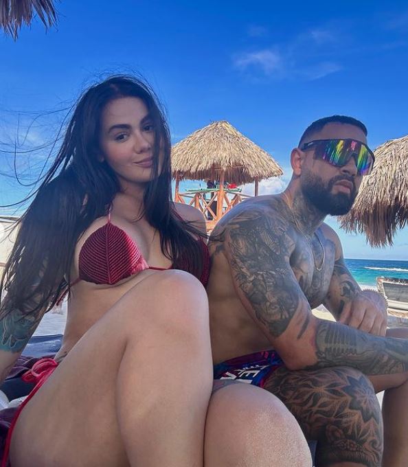 Cintia Cossio with her boyfriend Jhoan Lopez