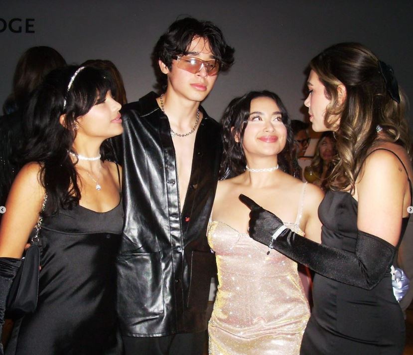 Isaac Arellanes with his friends